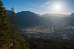 Erste Ausblicke über Garmisch zum Wank